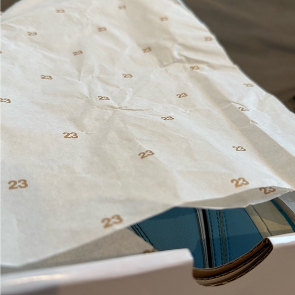 Nike, Air Jordan 1 Mid, Men’s 10.5, Women’s 12 - Picture 13 of 15